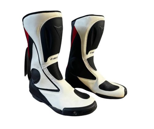 stivali-moto-dainese-864uyh-1.jpg